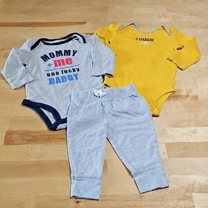 3 for $10 👶 Carter’s Baby Boy 3pc Set 6 Month Onesies & Pants